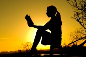 womanreadingsunset